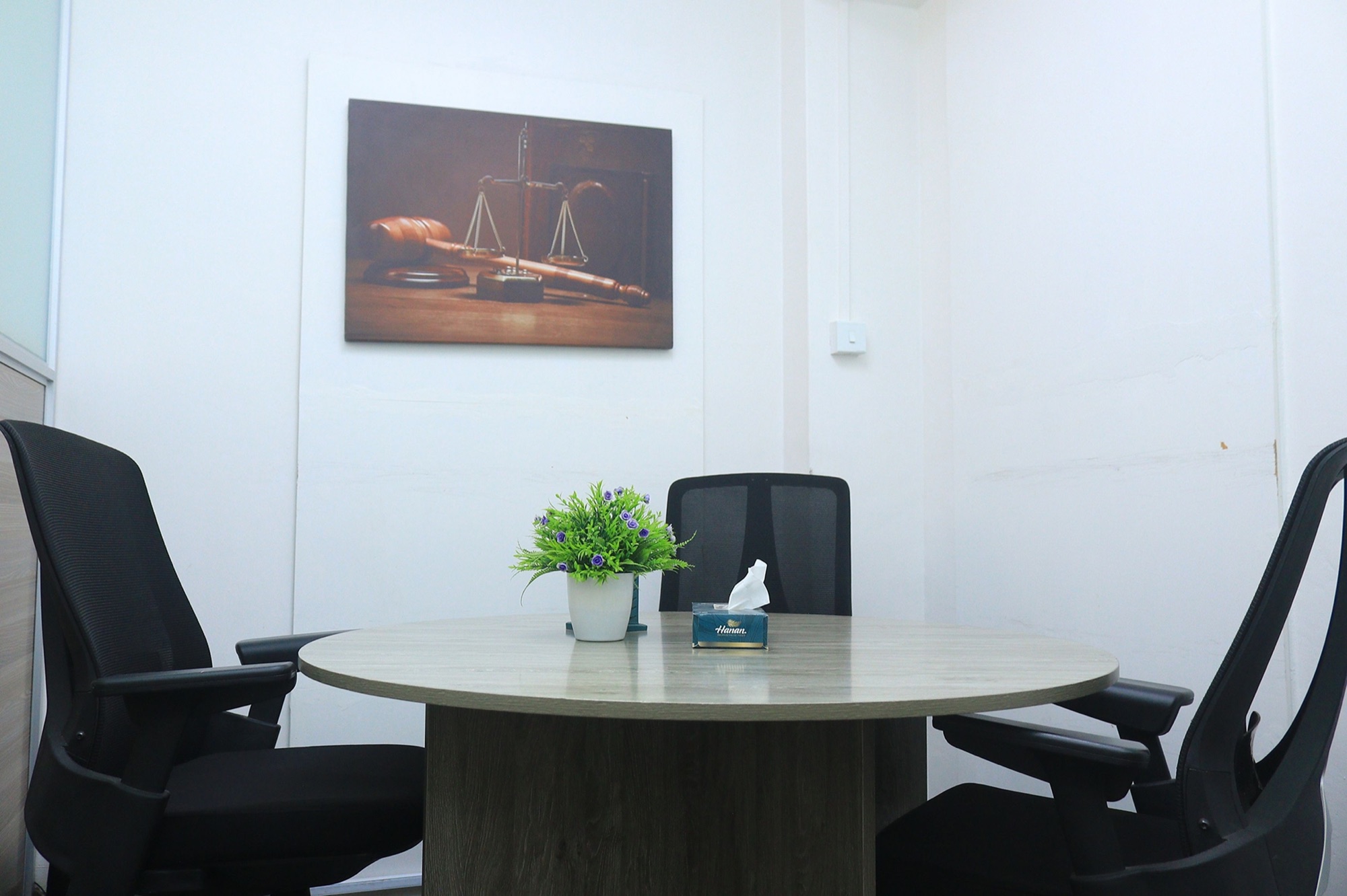 The meeting room at Farah & Maalim Advocates’ Nairobi chambers